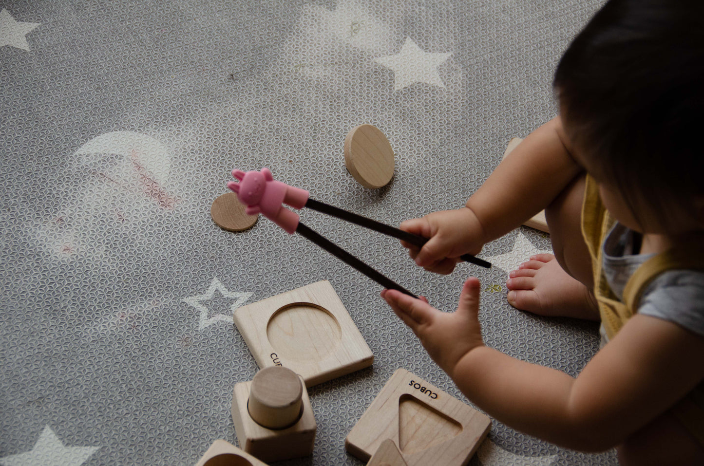 Simpo Kids Chopsticks with Cute Little Animal Helper