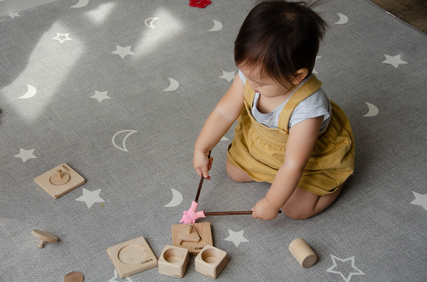 Simpo Kids Chopsticks with Cute Little Animal Helper